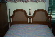  FULL SIZE BED W/MATTRESS,  DRESSER,  MIRROR,  CHEST OF DRAWERS $195 OBO 